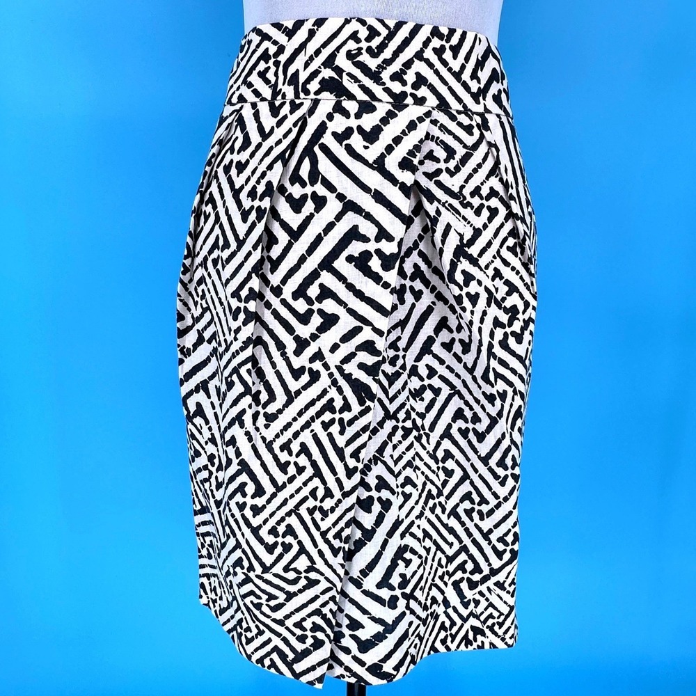 Conbipel Italy Black White Geometric 100% Linen Skirt‎ Size 42 US 6